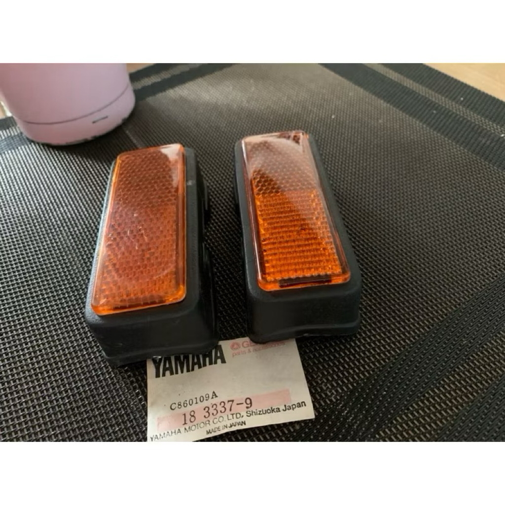 ไฟทับทิมโช๊คหน้า Yamaha Mate j80