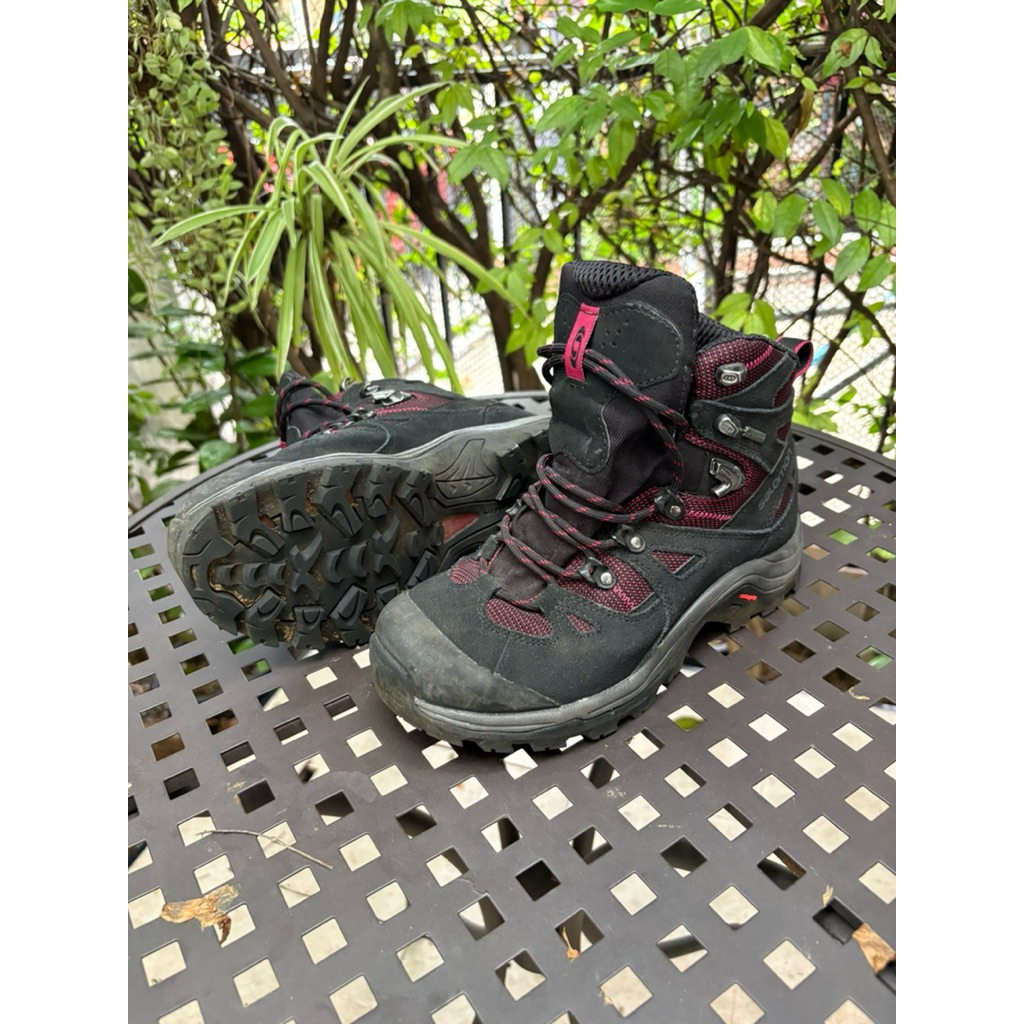 รองเท้าเดินป่า Salomon Discovery gtx สำหรับผู้หญิง