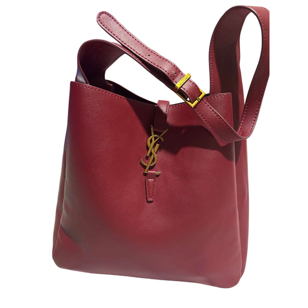 กระเป๋า YVES SAINT มือหนึ่ง