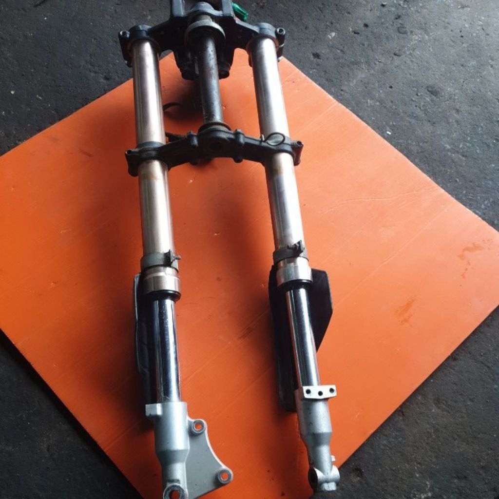 ชุดโช้คหน้า kSRตัวเก่าชุดโช้คหน้า kSRตัวเก่า