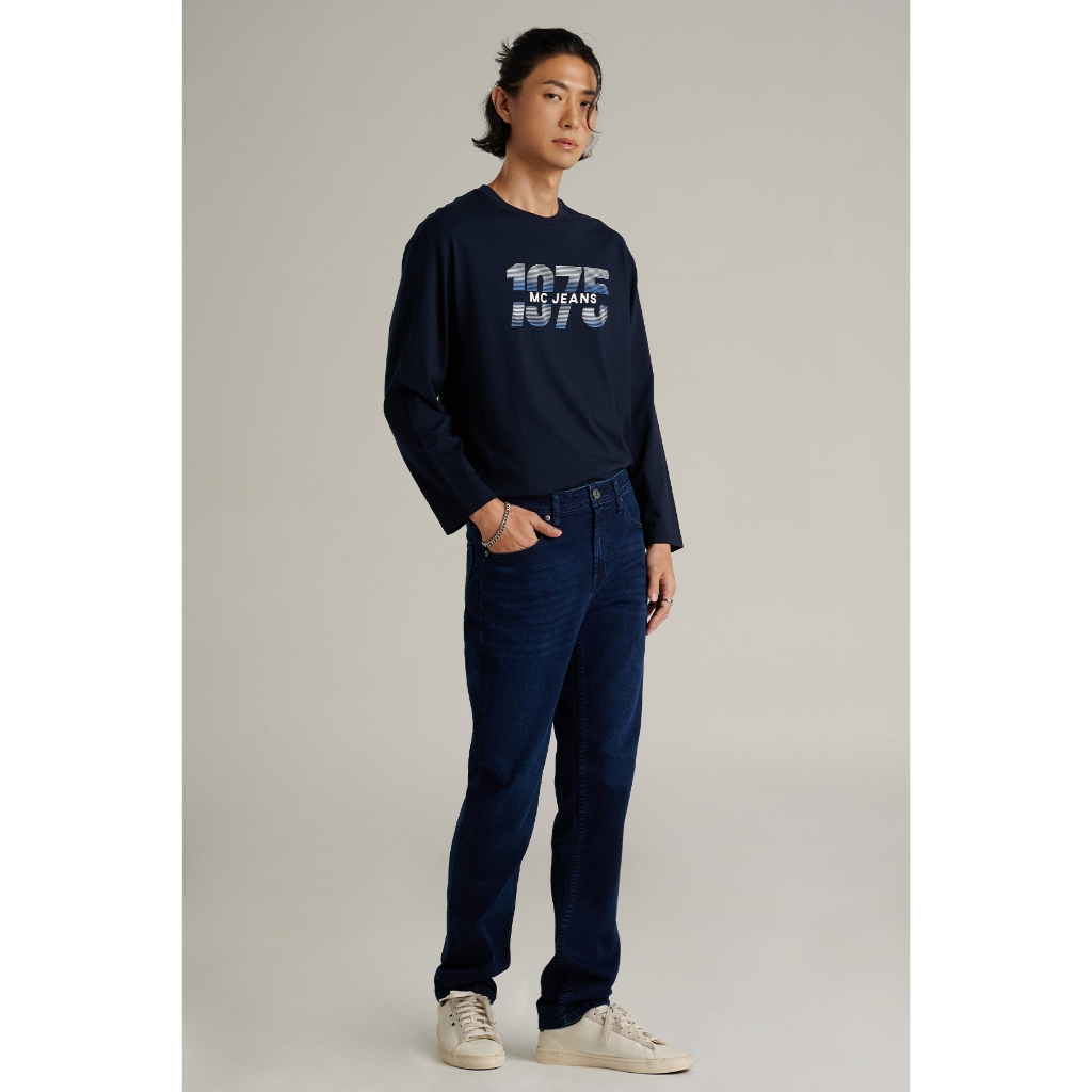 Mc JEANS กางเกงยีนส์ผู้ชาย ทรงกระบอกขาตรง (Straight) เอวกลาง MMIZ244 ผ้า 13 oz กระเป๋าเล็กแต่งป้ายทอ Logo Mc
