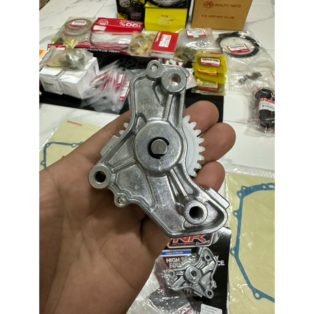 ปั๊มน้ำมันเครื่องแต่งเวฟ125