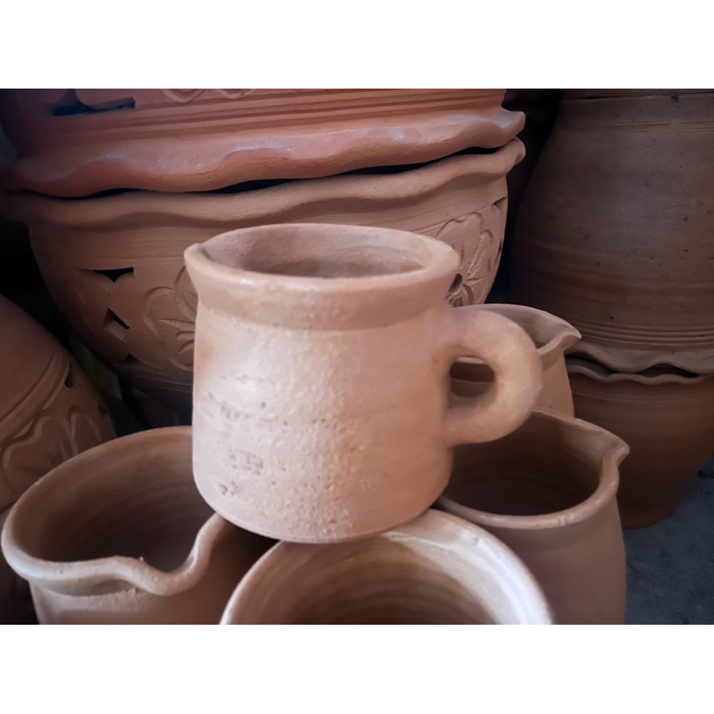 กระถางดินเผาเกาะเกร็ด