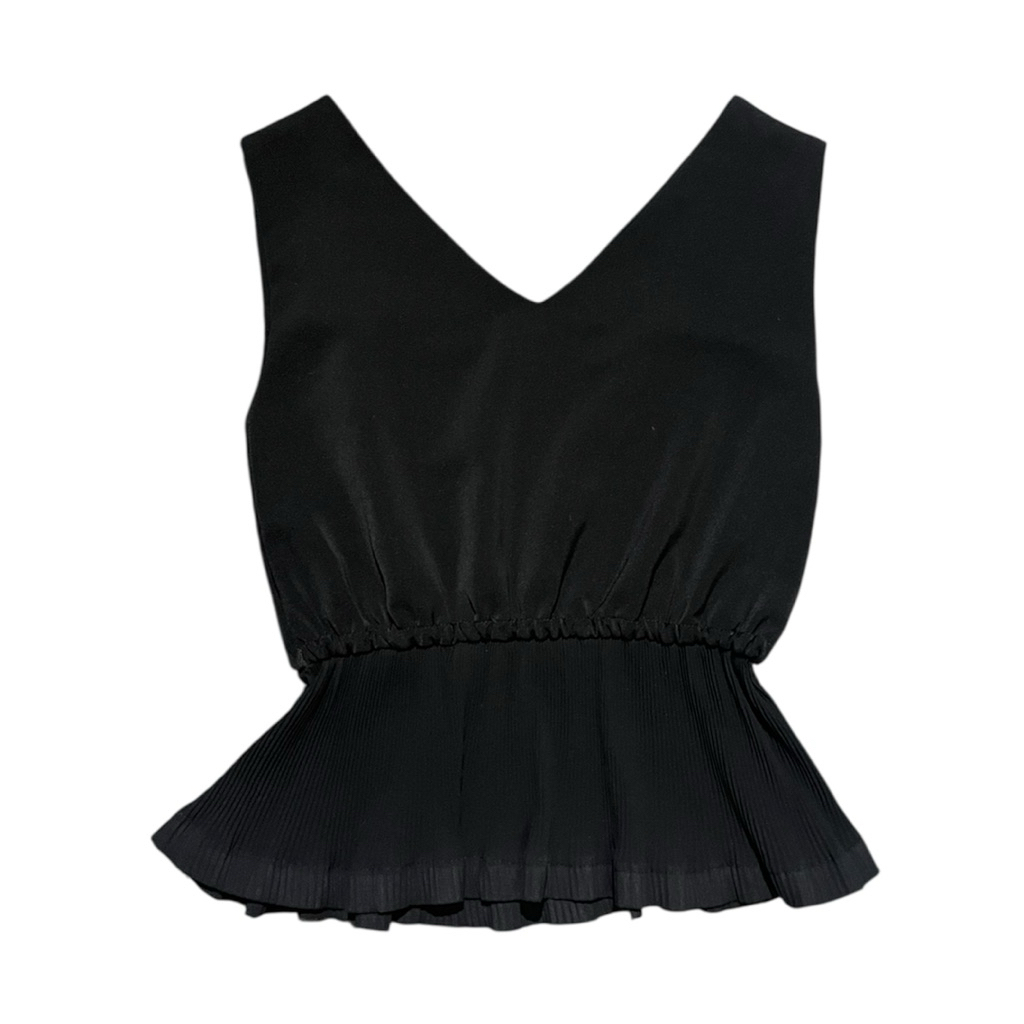 ส่งต่อเสื้อแบรนด์ THE CHOE’GO  สีดำ