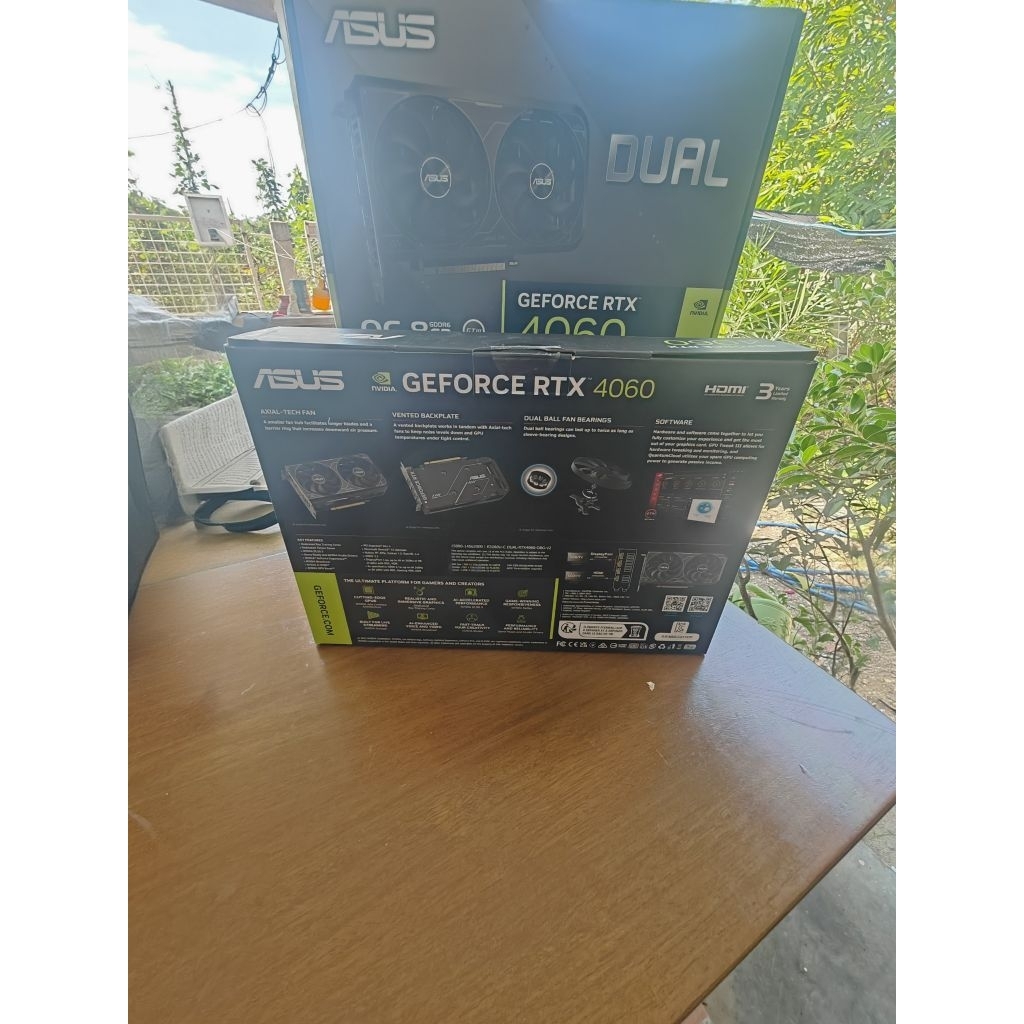 กล่องการ์ด​จอ ASUS RTX 4060 (กล่องเปล่าสภาพดีครับ)​
