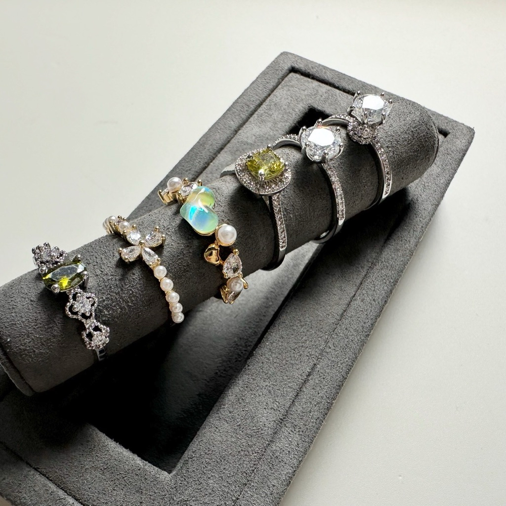 แหวนรวมๆชอบแบบไหนส่งรูปมาให้เพิ่มได้นะคะ