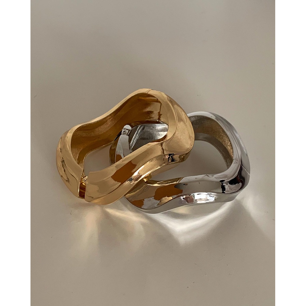 HER OBJECTIVE_HER FIONA BRACELET/CUFF