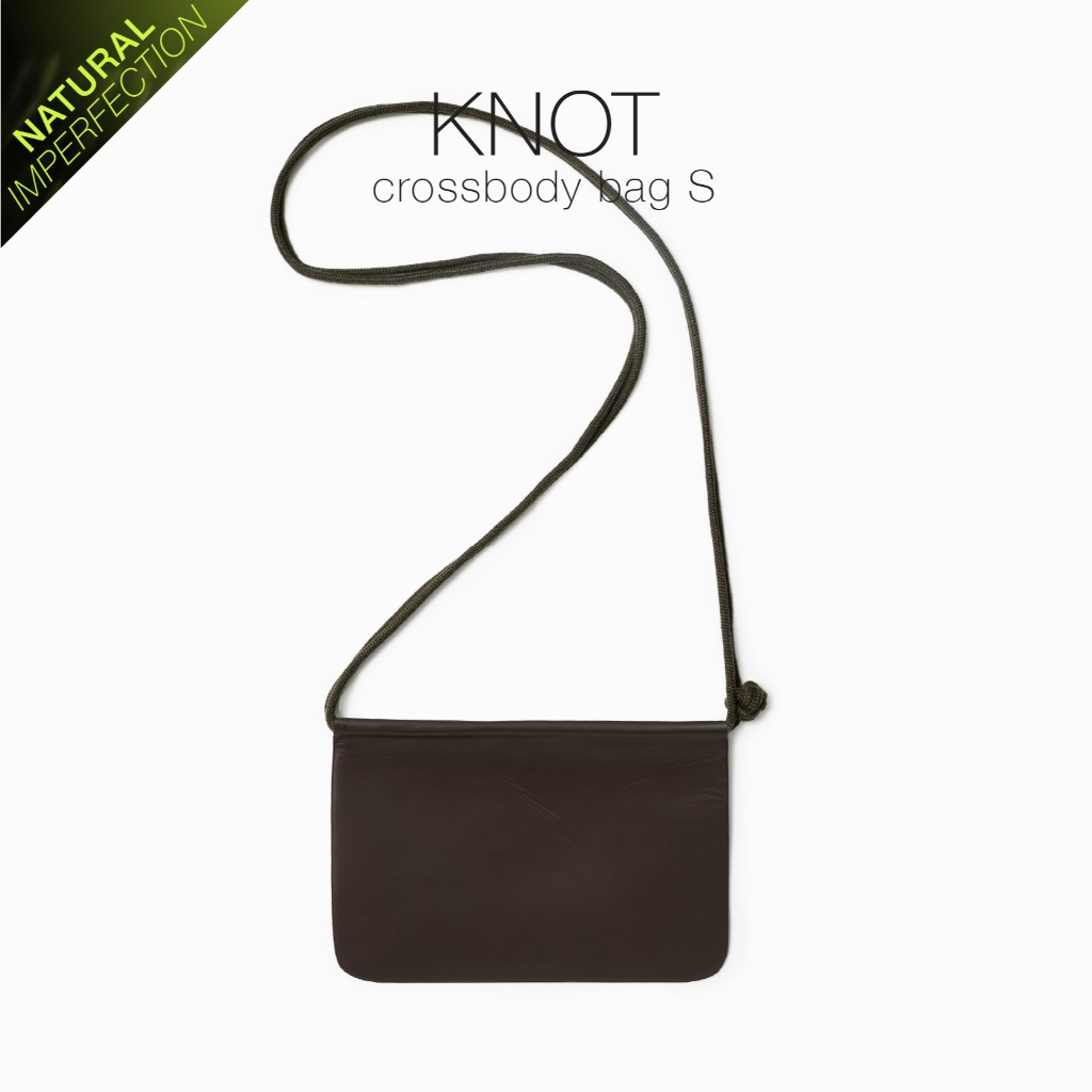 labrador KNOT crossbody bag S | NATURAL IMPERFECTION กระเป๋าสะพายไหล่หนังแท้ (LAA189-IM)