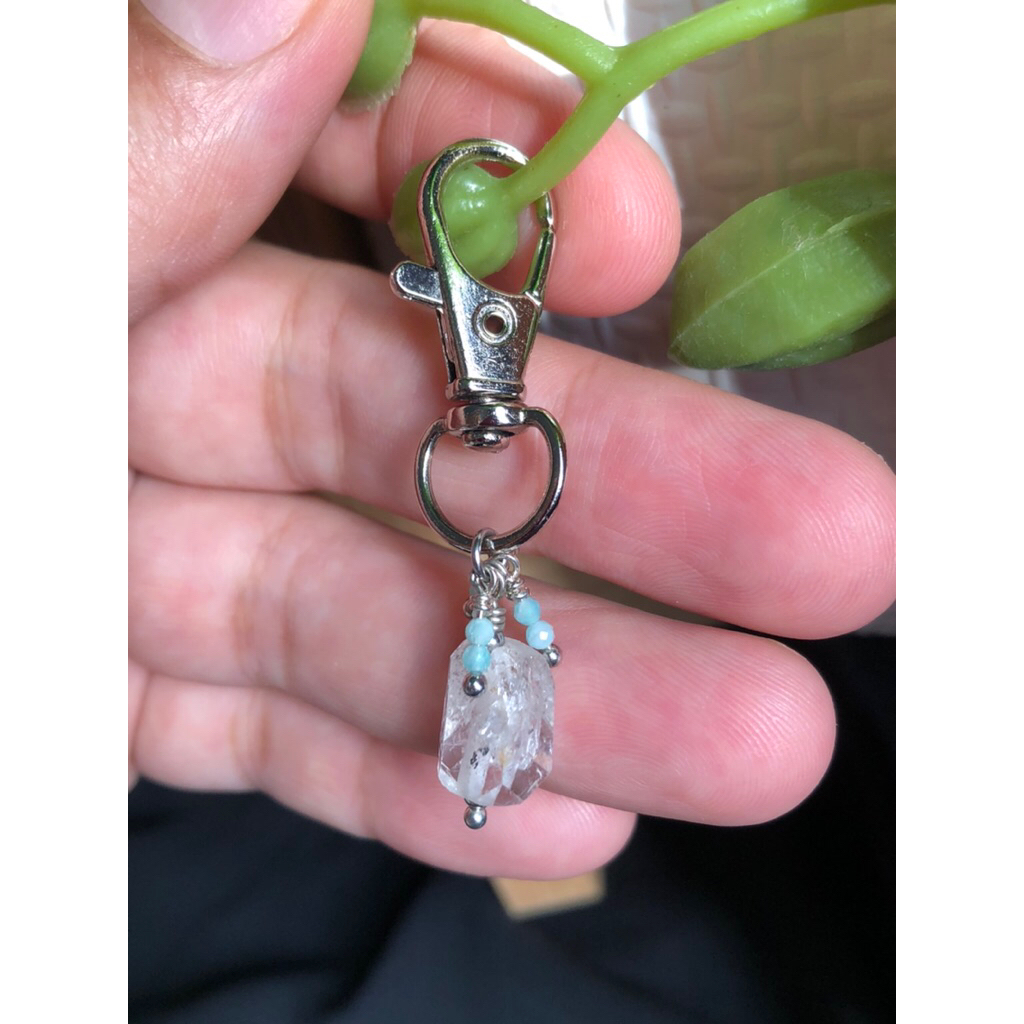 natural quartz stone with Aquamarine stone handmade keychain🌟🌟