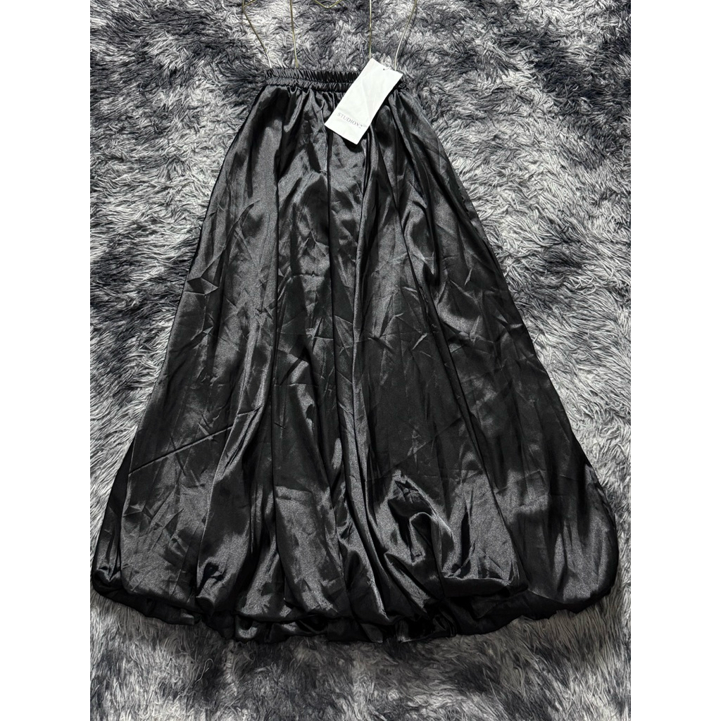 กระโปรงบอลลูน งานป้าย STUDIOX2 หรูหรา