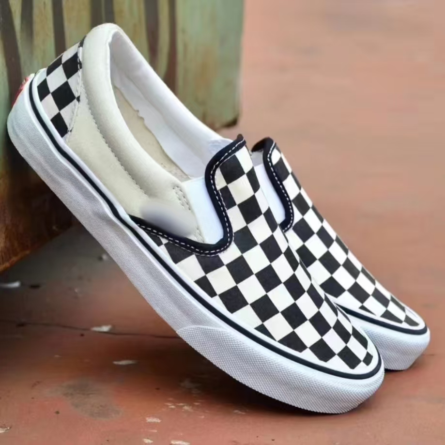 Slip-On Checkerboard (Classic) รองเท้าผ้าใบแบบสวมขนาด 36-45สนีกเกอร์ทรงต่ำแบบยูนิเซ็กซ์ ผ้าใบ แบบสวม