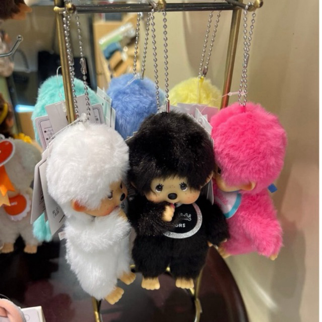 (  NEW 🌟 พร้อมส่ง ) พวงกุญแจ ม่อนชิชิ สีขาวดำ monchichi original color BLACK & WHITE สีใหม่ 🖤🤍