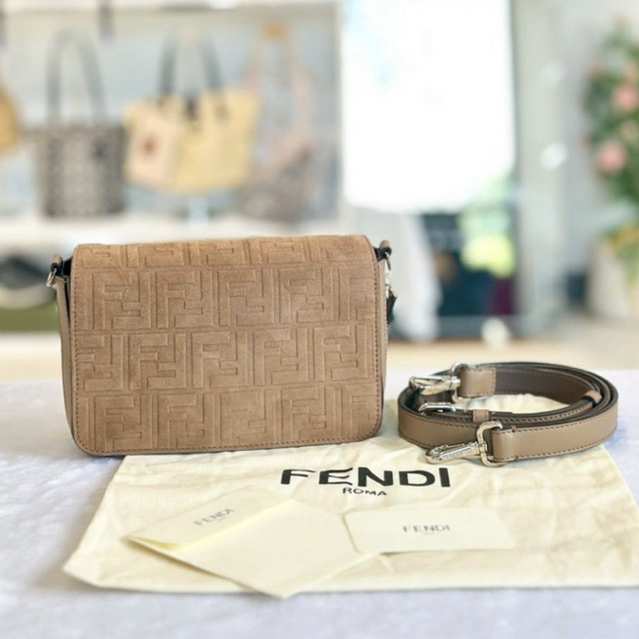Fendi expandable flap bag Y.19