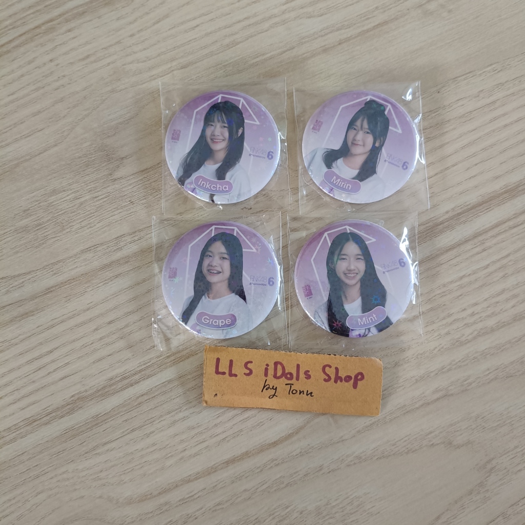 BNK48 Badge เข็มกลัด Hologram รุ่น 6