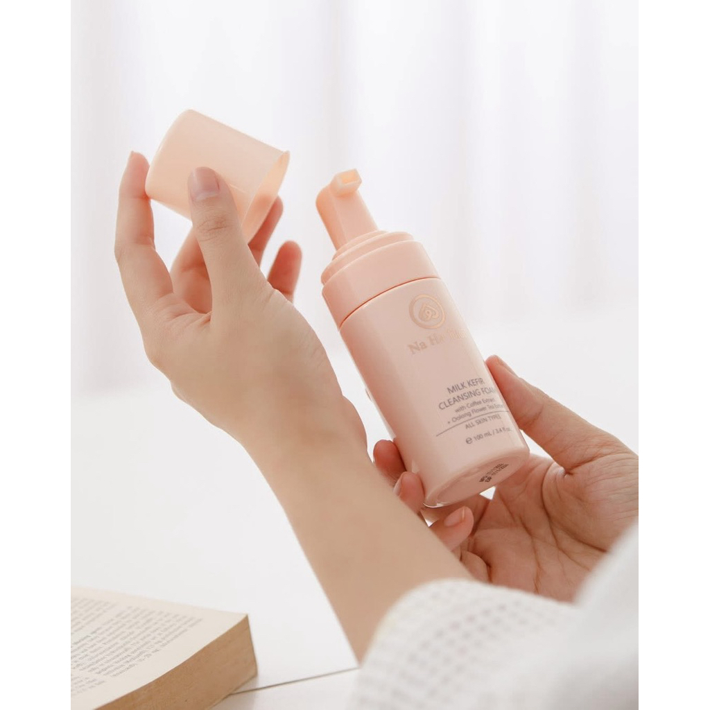 🛁พร้อมส่ง (มีบริการส่งด่วน) : Nahathai Kefir Cleansing foam 100Ml