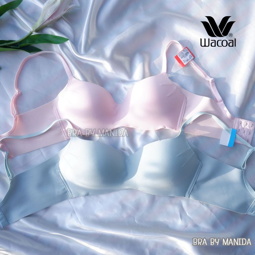 Wacoal - WB9M32   บราไร้โครง เต้าเรียบ เสริมฟองบาง ไร้ตะเข็บ ตะขอ 3 แถว **สินค้าบางตัวอาจมีตำหนิ เล็