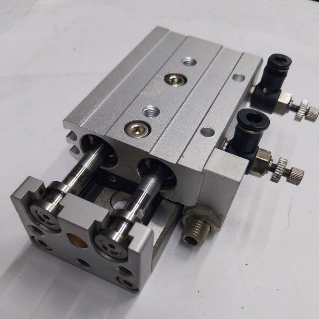 กระบอกลมสไลด์เทเบิ้ล MXQ12-20 SMC JAPAN มือสอง รูลม4มม.