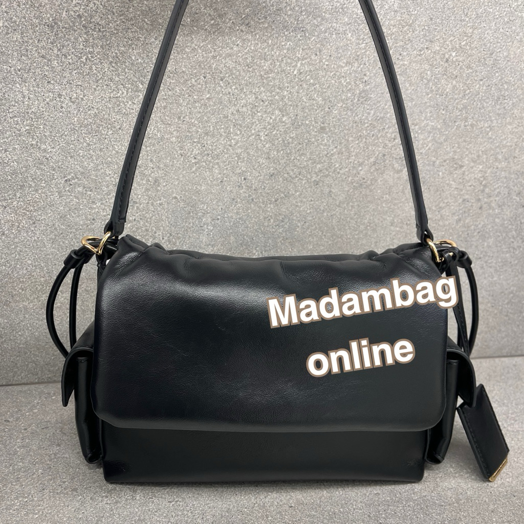𝗖𝗛𝗔𝗥𝗟𝗘𝗦 & 𝗞𝗘𝗜𝗧𝗛 Khai Top Handle Bag กระเป๋าสะพายไหล่ หนังกลับ แท้จากช็อป (ร้าน Madambagonline)