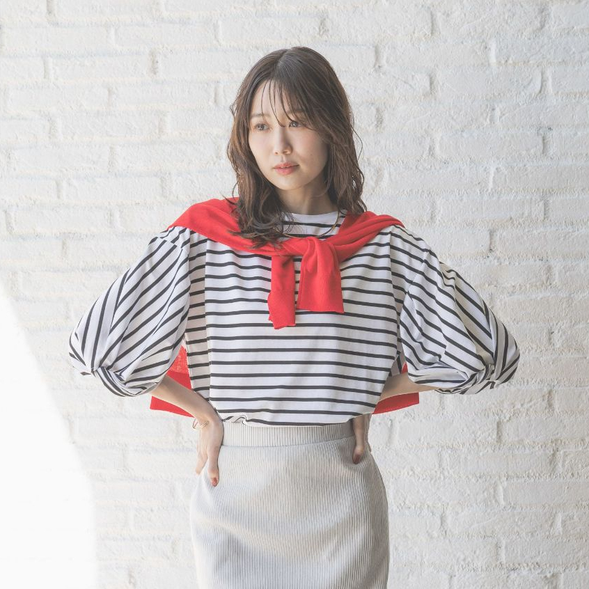 GLOBAL WORK เสื้อยืดผู้หญิง คอเสื้อไม่ย้วยง่าย สัมผัสเย็นสบาย Rich Clean Twisted Sleeves