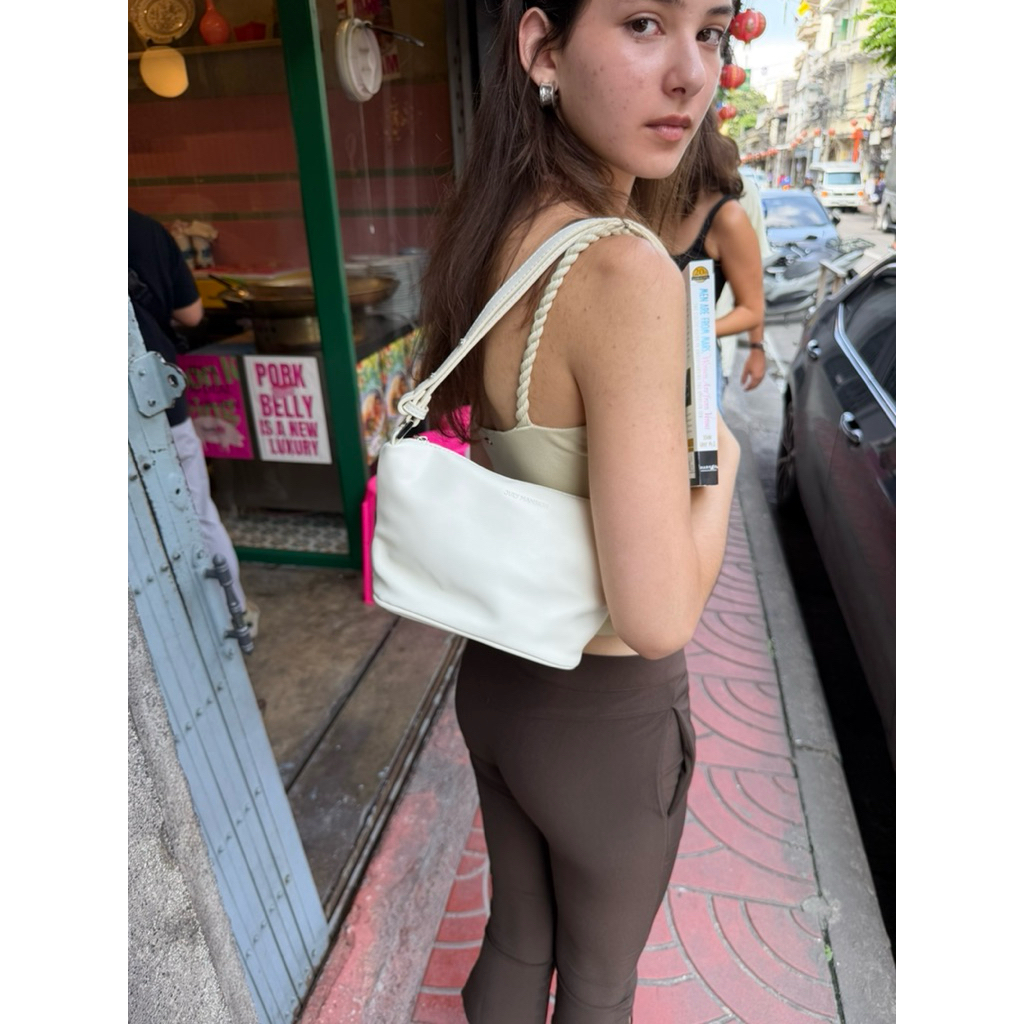 (The July Mansion) Remi Handbags (small size) กระเป๋าสะพาย รุ่น Remi ขนาดเล็ก