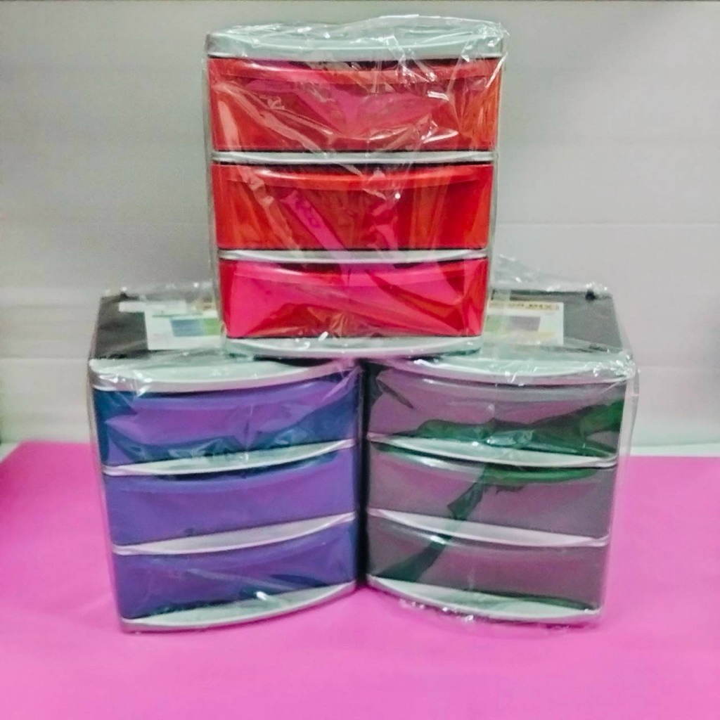 (ยกโหล 12 ชิ้น) No2161 ลิ้นชักเก็บของ เก๊ะเก็บของเล็ก มีสามชั้น สูง 14 เซนะกว้าง 13 ซม คละสีใน 1 โหล ทั้งหมด 12 ชิ้น