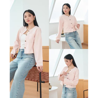 OSLO BLAZER เสื้อเบลเซอร์ผ้าลูกฟูกเนื้อกลาง ดีเทลแต่งกระดุมและกระเป๋าที่ด้านหน้า ใส่ซับในทั้งตัวและแขน