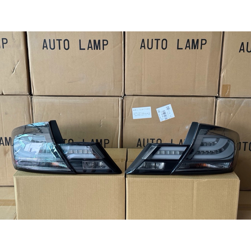 ( พร้อมส่ง )โคมไฟท้ายสโมคสีดำ Honda Civic Fb Usdm Full LED 2012-2015 ** สามารถใส่กับกันชนเมกาได้เลยค