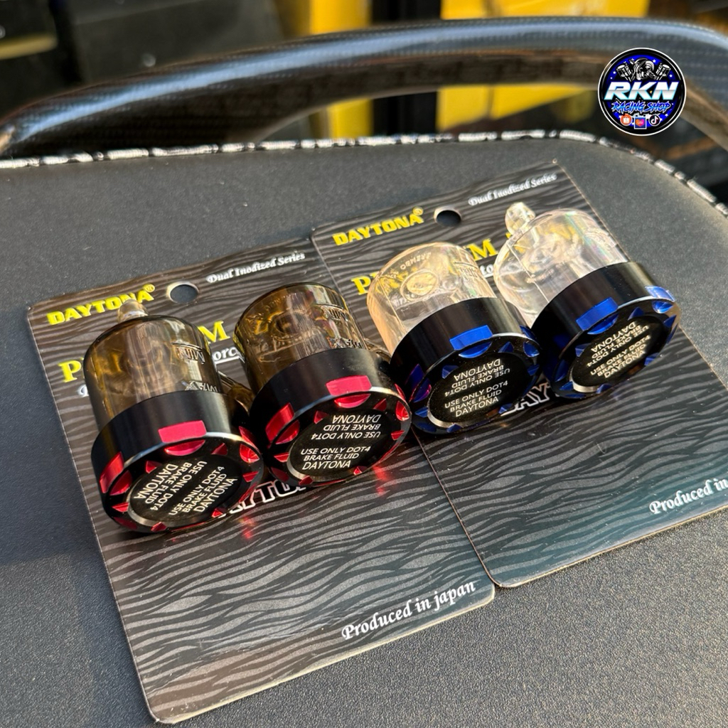 กระปุกปั้มลอยพร้อมฝาเดโทน่าและฝาเดิม มี2สีกระปุกตรง กระปุกเฉียง สีใสสีชา(เลือกตัวเลือกดีๆ)ใช้น้ำมันเฉพาะDOT3 เท่านั้น