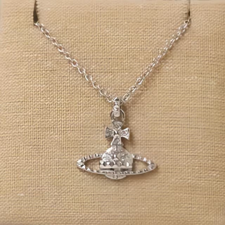 【Vivienne Westwood 】100% สินค้าแท้🚀[ส่งจากท้องถิ่น จัดส่งฟรี]💎 Mayfair Bas จิวเงินแท้ 100%💎 กล่องของขวัญ ❤️