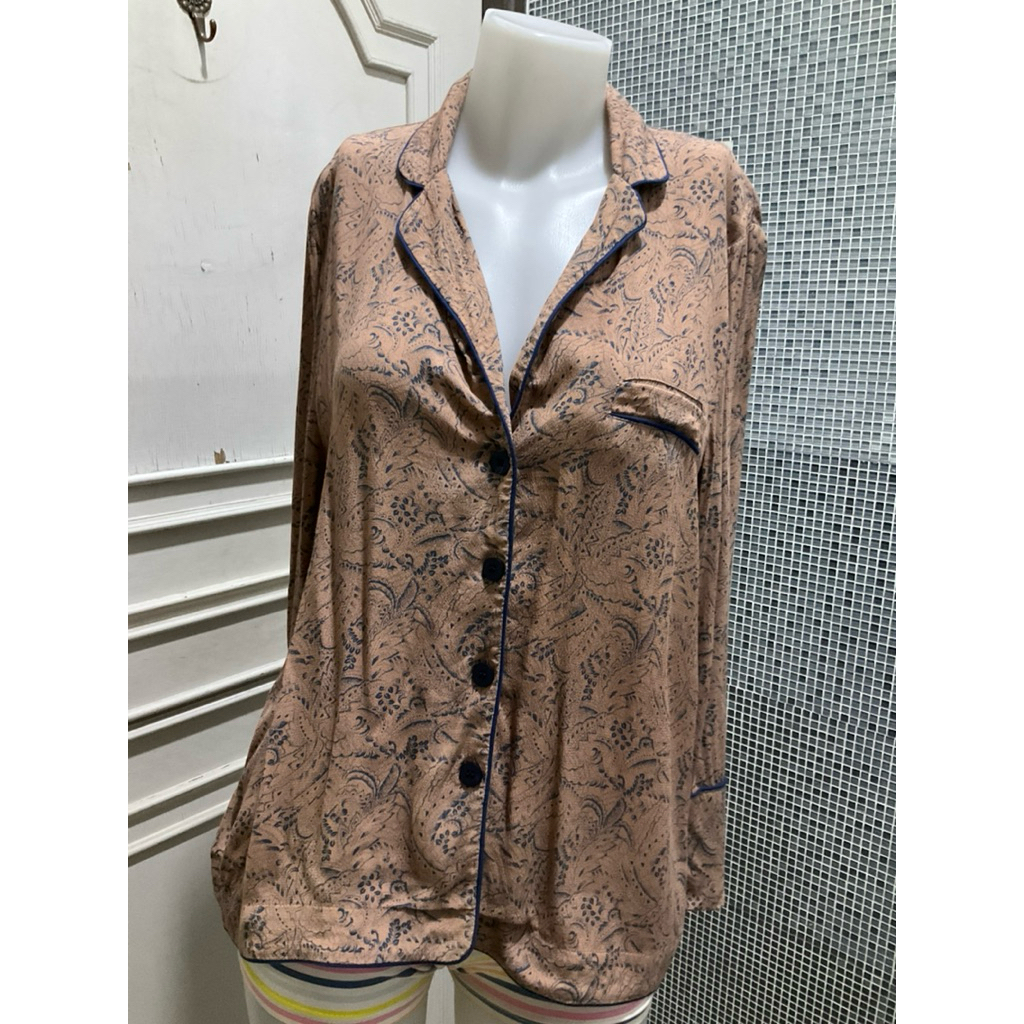 เสื้อนอน เสื้อลำลองแขนยาว OYSHO อก 40 ยาว 23 นิ้ว