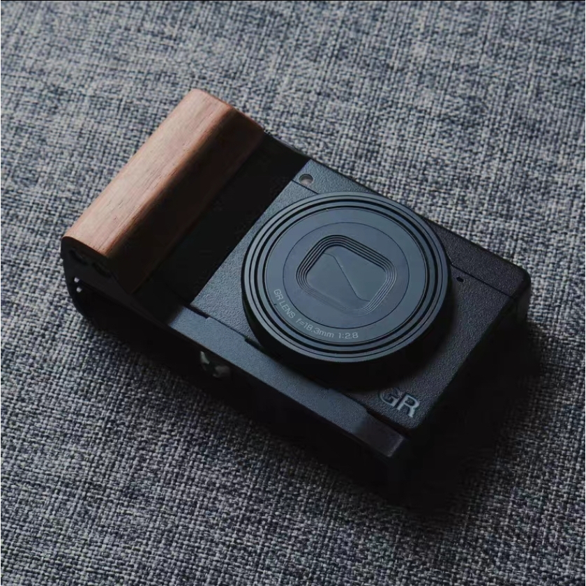 Gripไม้เสริม Ricoh Gr IV Gr4 (Pre Order)