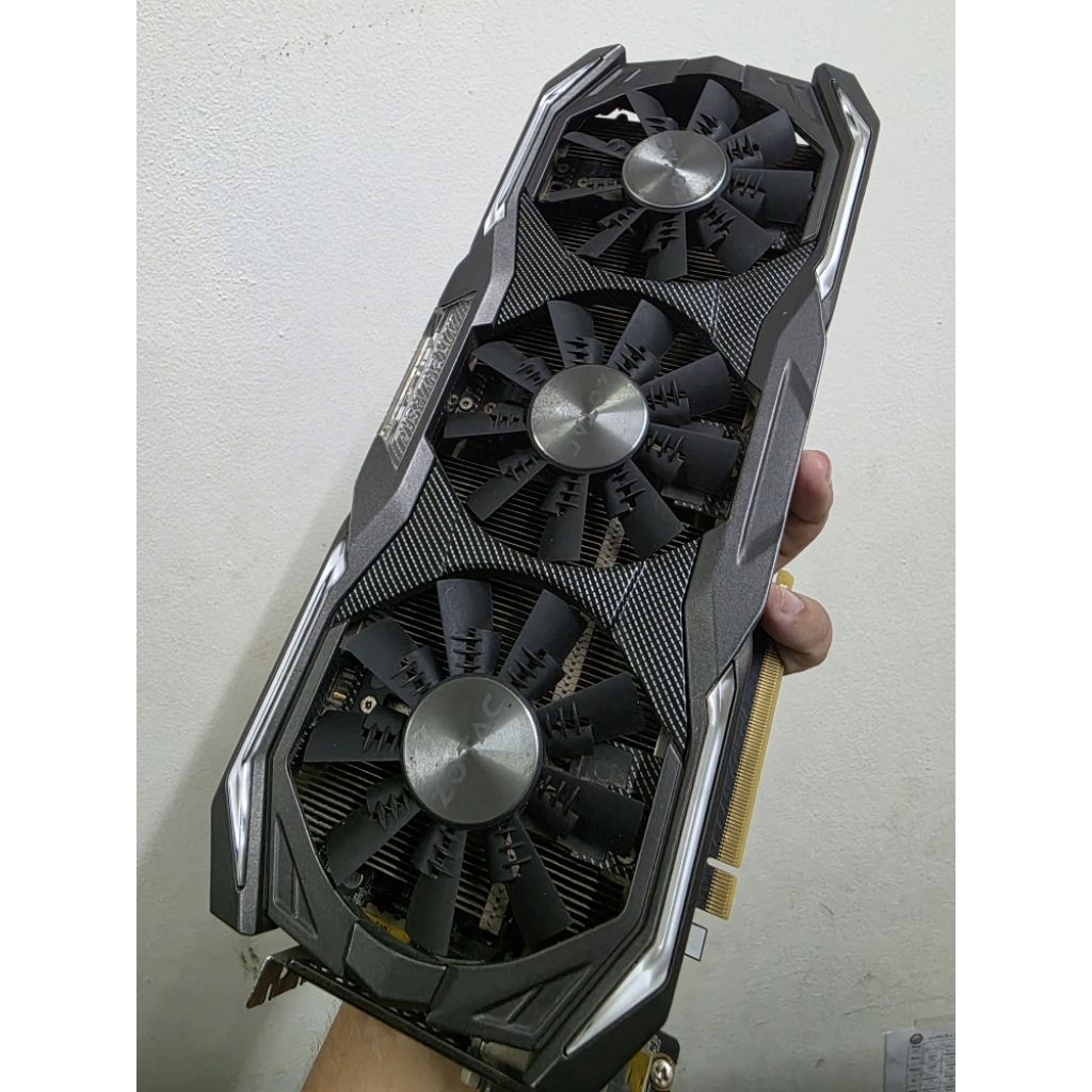 การ์ดจอ GTX1070Ti 8GB AMP