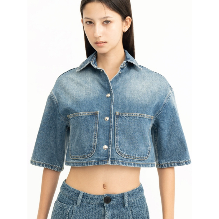 Pania Jolie Crop Denim Jacket in Union Wash แพนญาแจ็คเก็ตยีนส์ครอปรุ่นโจลี่สียูเนี่ยนวอช