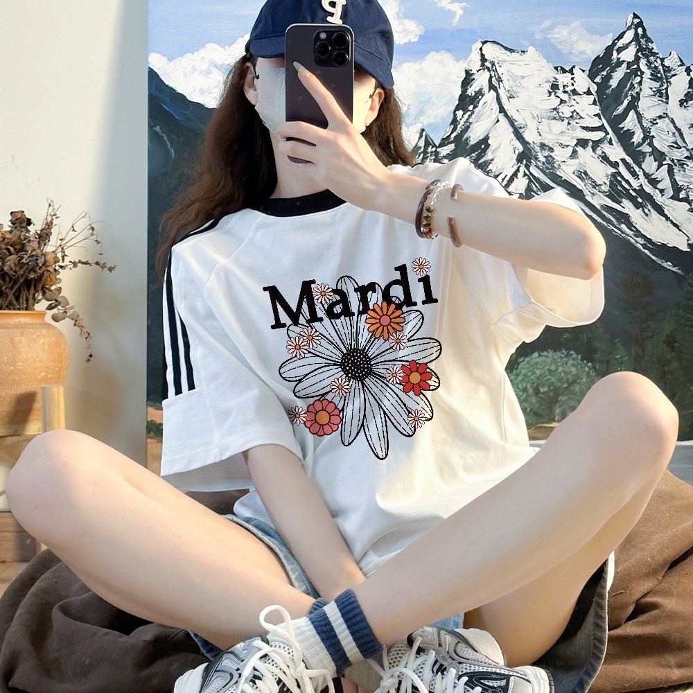 COD / สินค้าพร้อมส่ง! เสื้อยืดพิมพ์ลายทรงหลวม ดีไซน์ดูดี ใส่ได้ทุกวัน 24 ชั่วโมงภายในส่ง