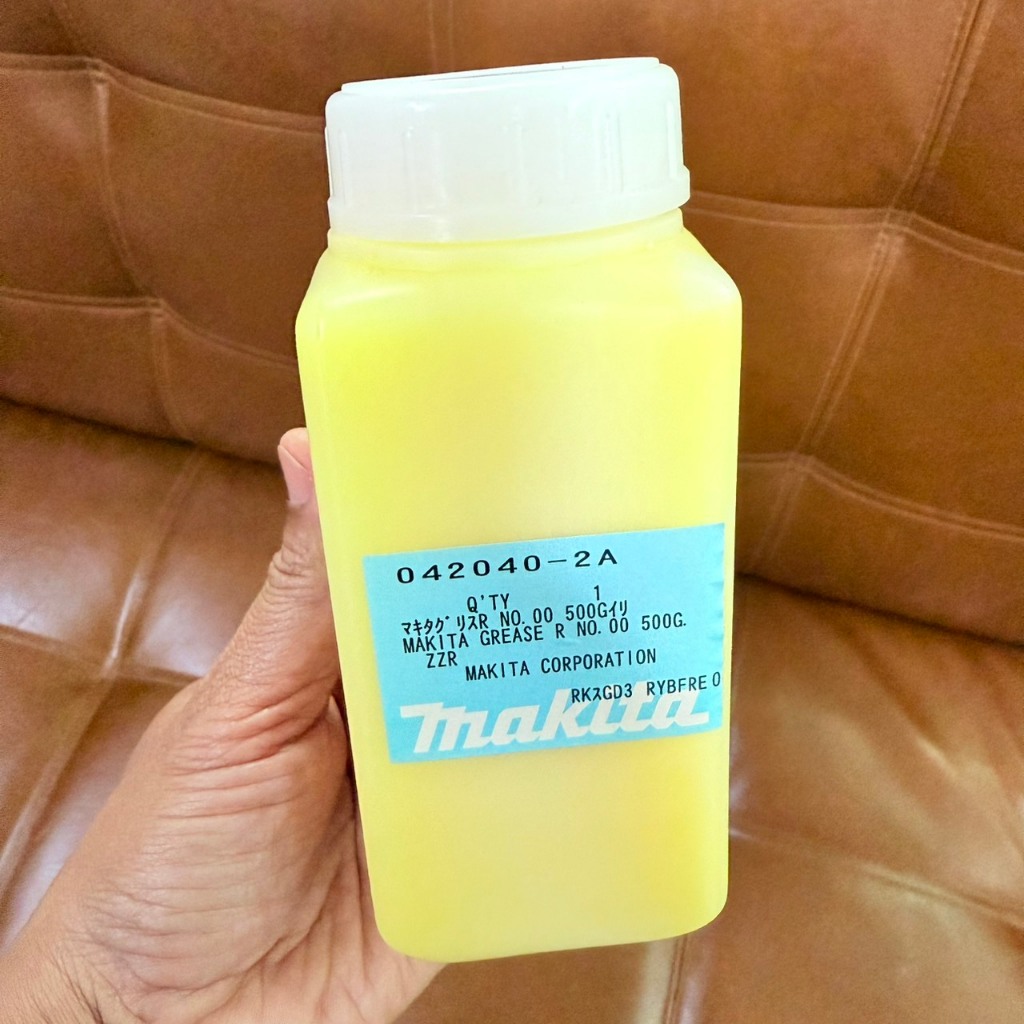 MAKITA จารบีเหลว 500G 042040-2A
