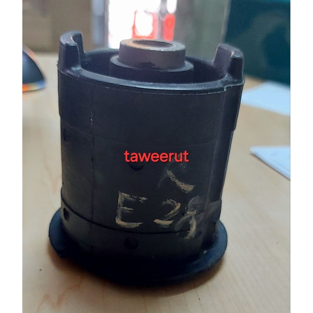 BMWยางเต้าคานหลัง บูชคานหลัง E28 ราคาต่อตัว(i)