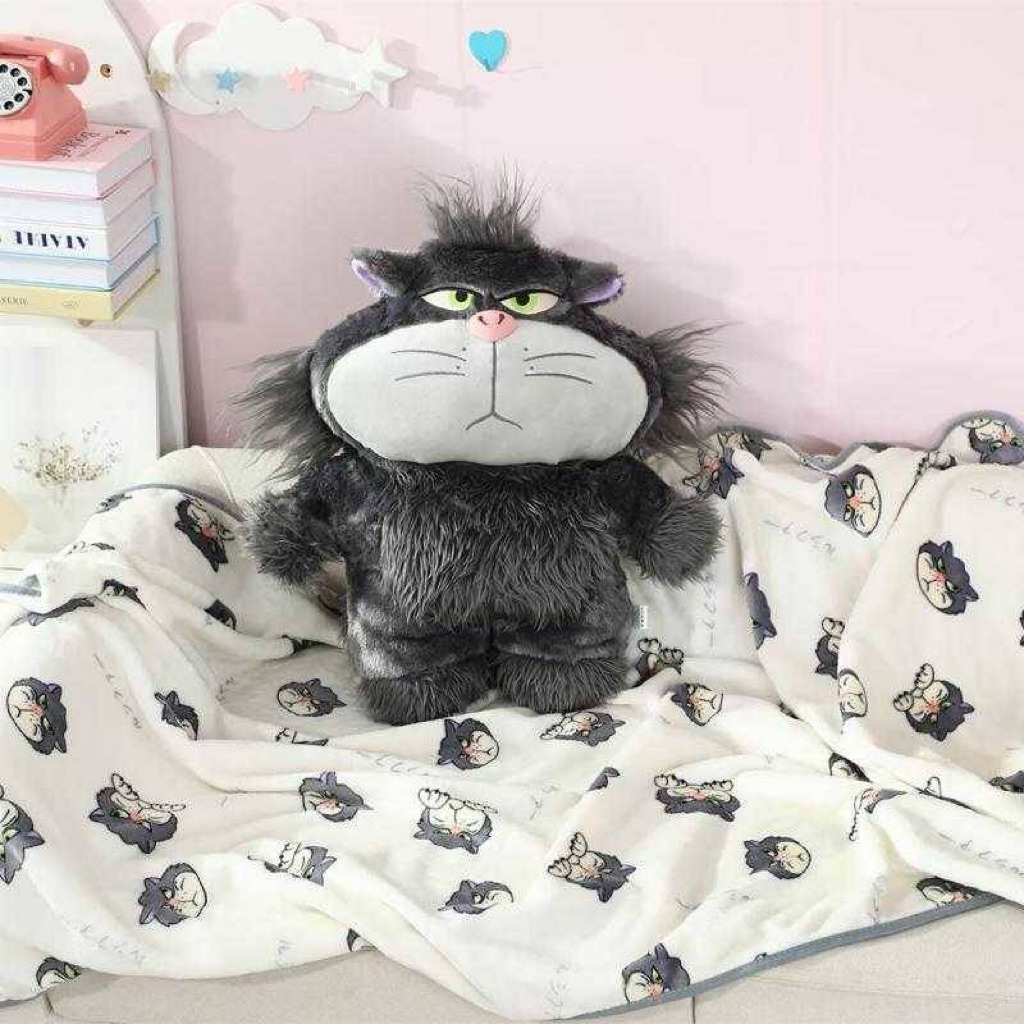 [พร้อมส่ง] หมอนผ้าห่มตัวตุ๊กตา แมว Lucifer 🐱