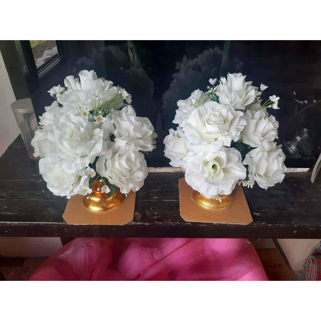 พานดอกไม้สีขาวพร้อมส่ง ราคาต่อคู่