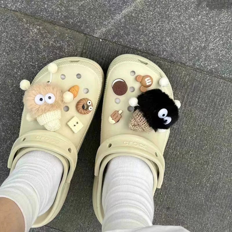 ของขวัญคริสต์มาส Jibbits รองเท้า charm jibbitz charm แฟชั่นสร้างสรรค์น่ารักรองเท้าแตะรองเท้า Comfort