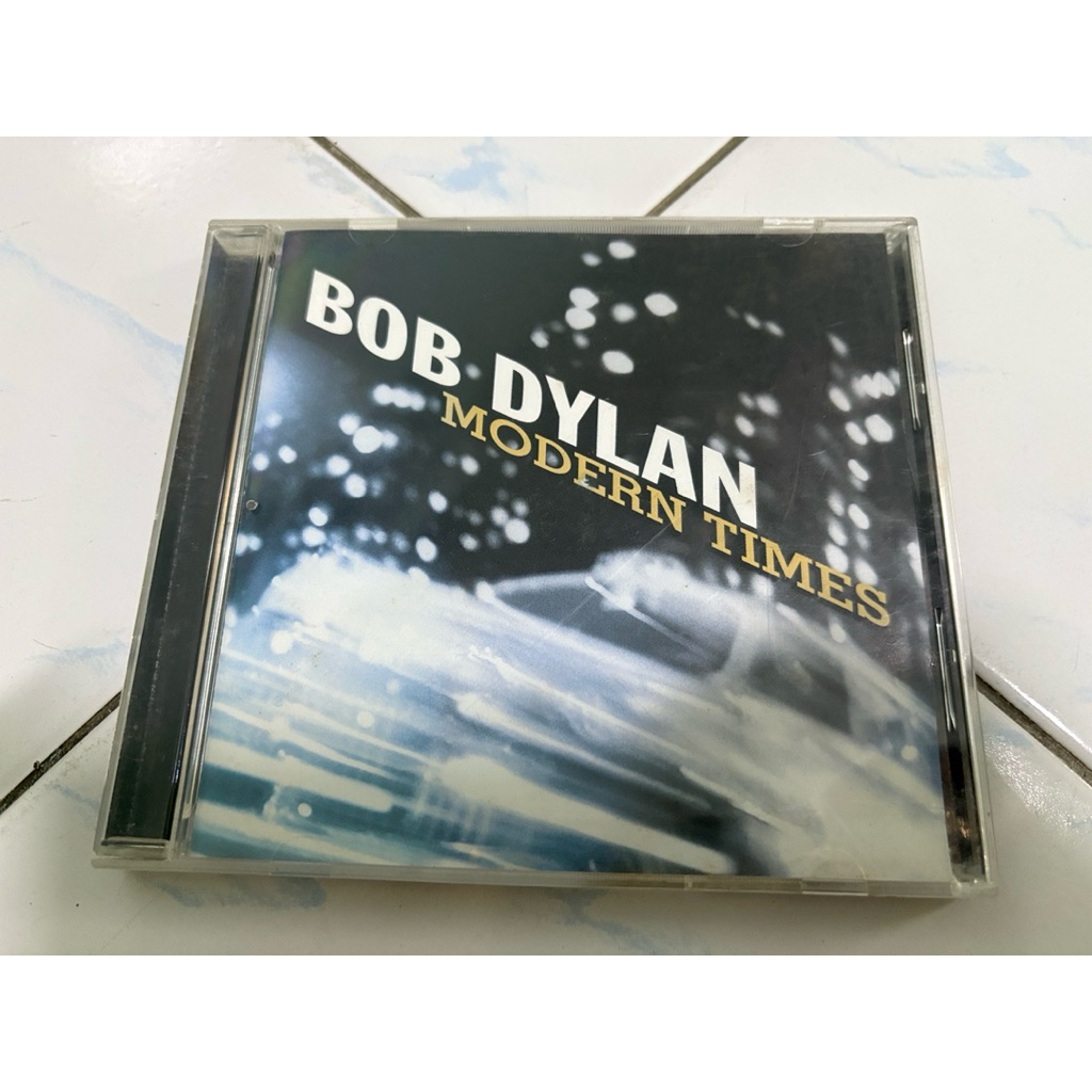 CD : BOB DYLAN - MODERN TIMES.