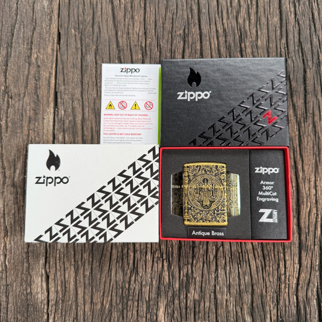 Zippo ไฟแช็กซิปโป้ รุ่น 29719 Armor St.Benedict Constantine