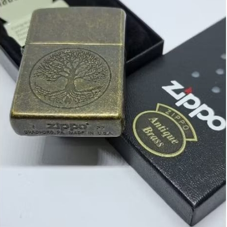 29149Zippo Tree Antique Brass ไฟแช็คซิปโป้สีทองเหลืองเก่าๆ ลายต้นไม้ ของขวัญ ของสะสม