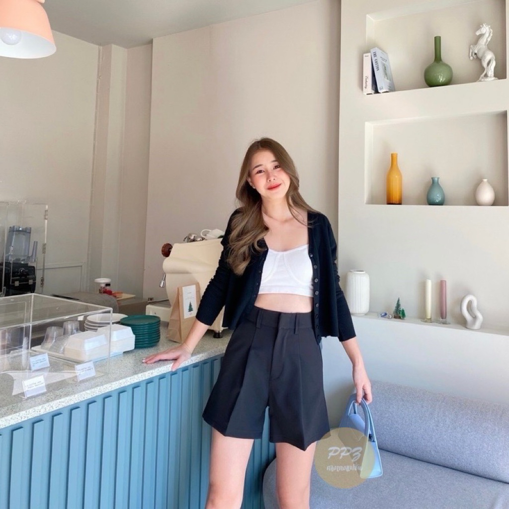 ส่งต่อกางเกงขาสั้นสีดำ Basic style จาก PPZ PANTS เอวสูง ตะขอหน้า หูเข็มขัด ผ้าไอด้า กางเกงผู้หญิง Si