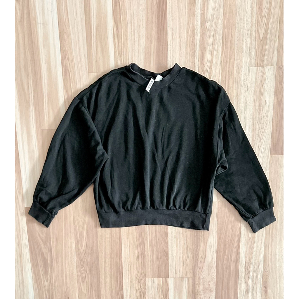 h&m sweater crop black