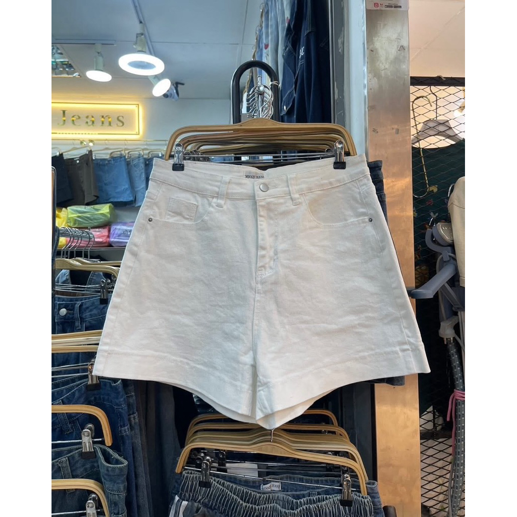 Minnie Jeans 💗🧤🍎🥣🎀  กางเกงยีนส์ ขาสั้นสุดฮิต งานปัก เนื้อผ้าดีผ้ายืด  เหมาะกับสาวอวบมาก