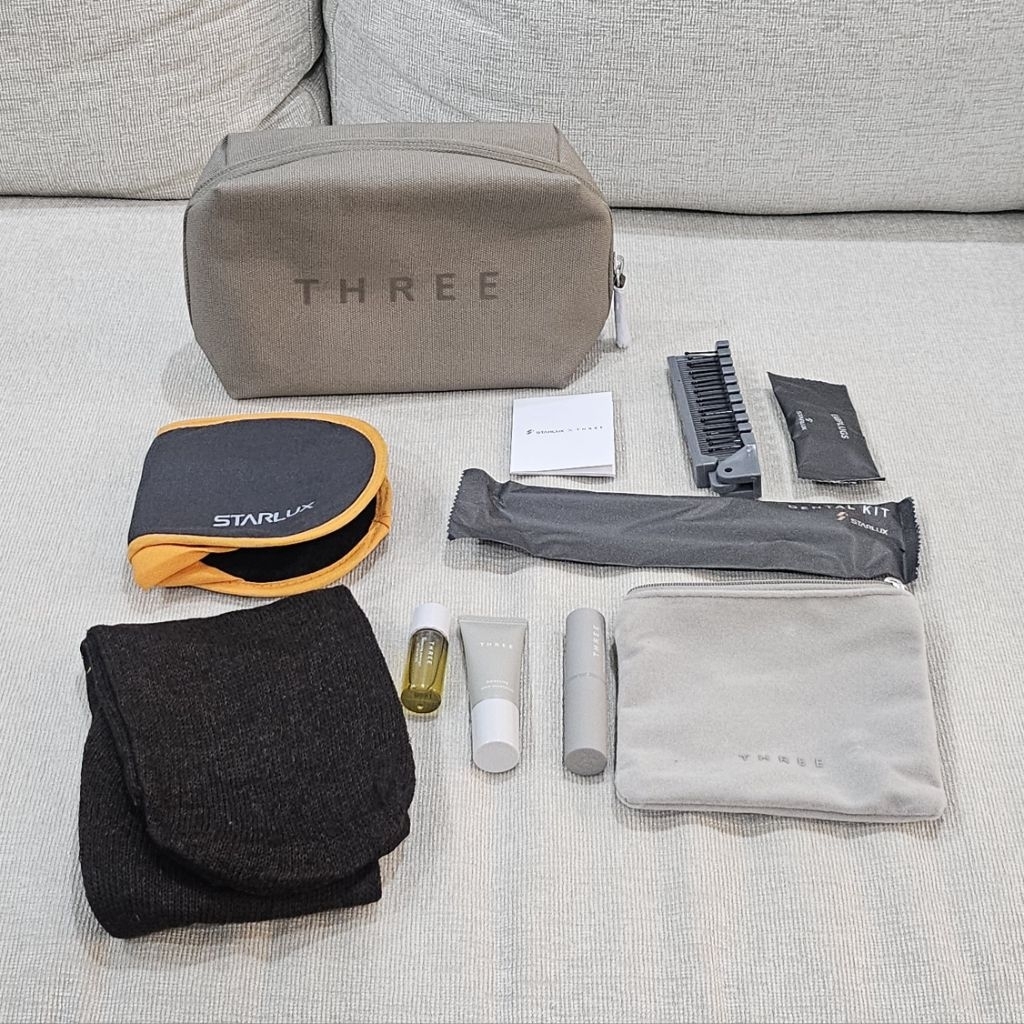 กระเป๋า amenities THREE ชั้น Business Class สายการบิน Starlux