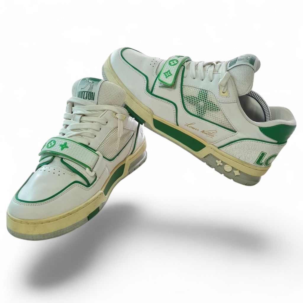 รองเท้ามือสอง LV Trainer Green Mesh