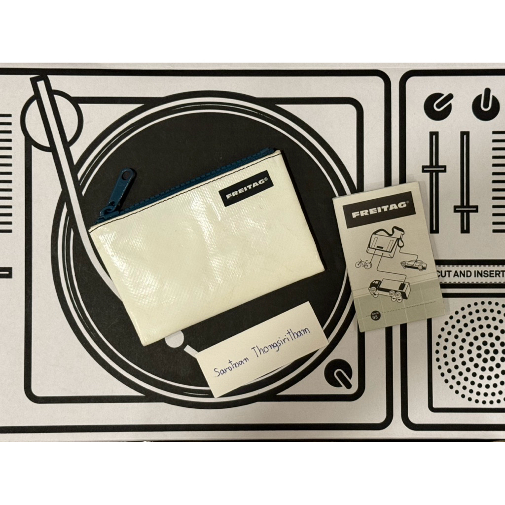 FREITAG BLAIR F05 (สีขาวซิปเขียว) ⚪️🟢