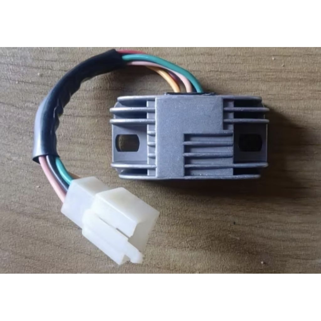 แผ่นชาร์จNSR150ตาเหลี่ยม