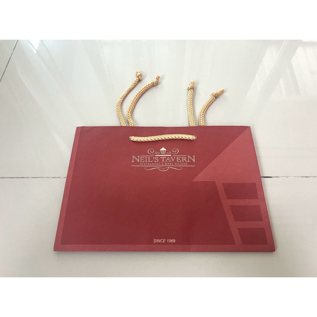 ถุงกระดาษแข็ง Neil’s Tavern  ของใหม่พร้อมส่ง!!!